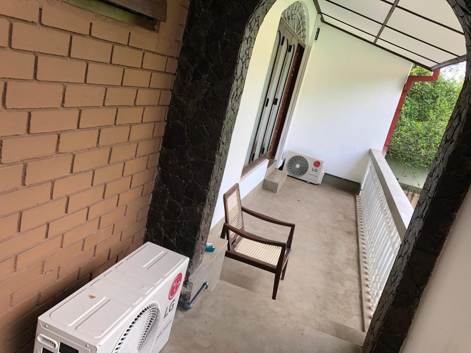 Murphy'S Villa Katunayaka Buitenkant foto