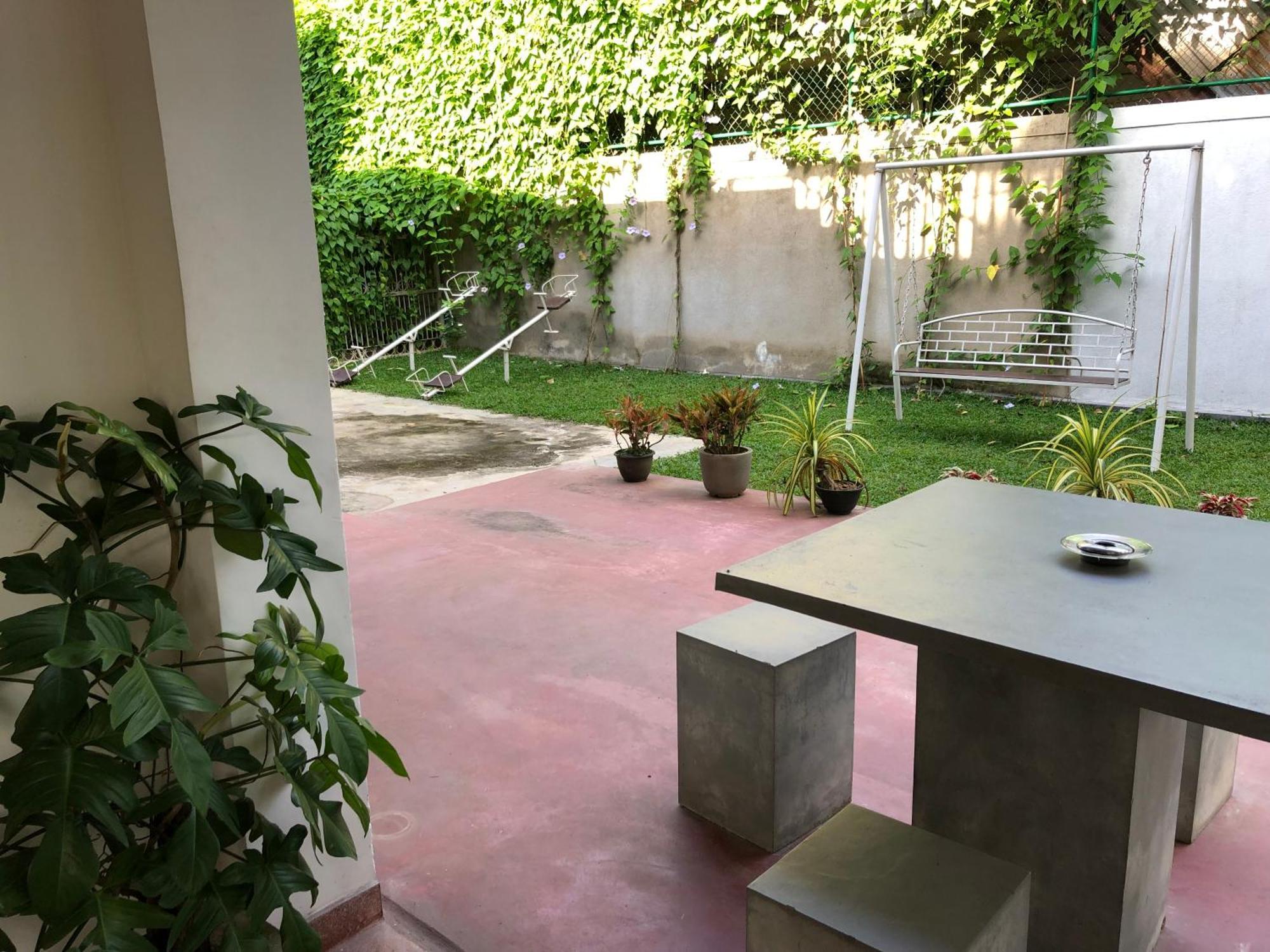 Murphy'S Villa Katunayaka Buitenkant foto