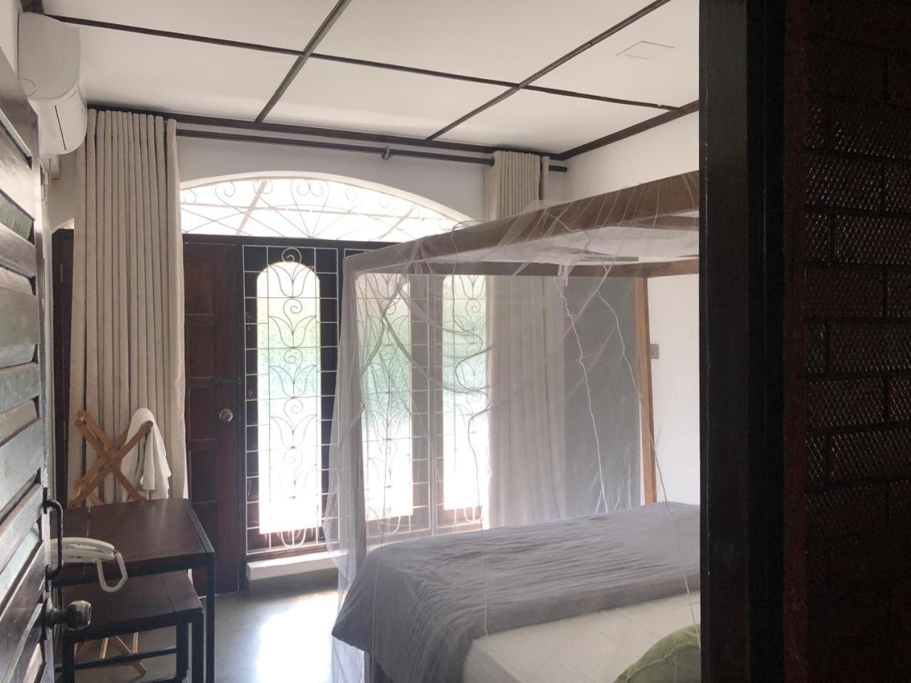 Murphy'S Villa Katunayaka Buitenkant foto